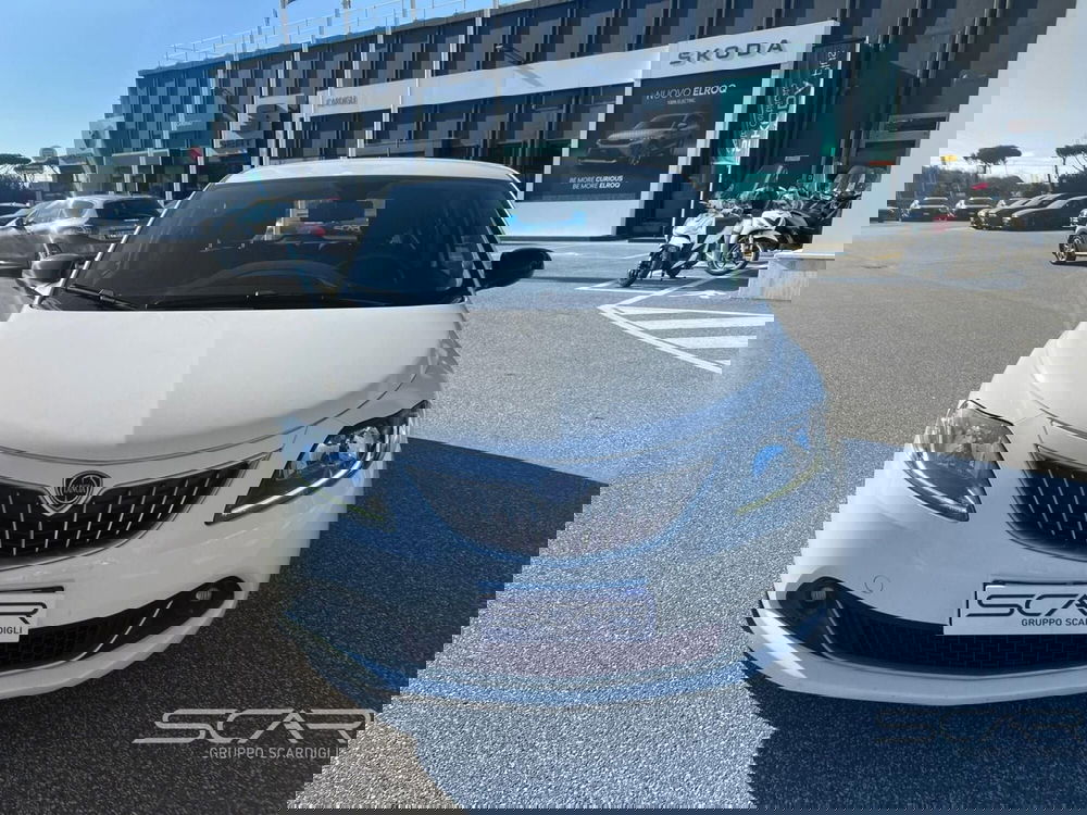 Lancia Ypsilon usata a Livorno (2)