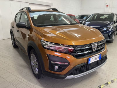 Dacia Sandero Stepway 1.0 TCe 100 CV ECO-G Comfort del 2021 usata a Vigevano