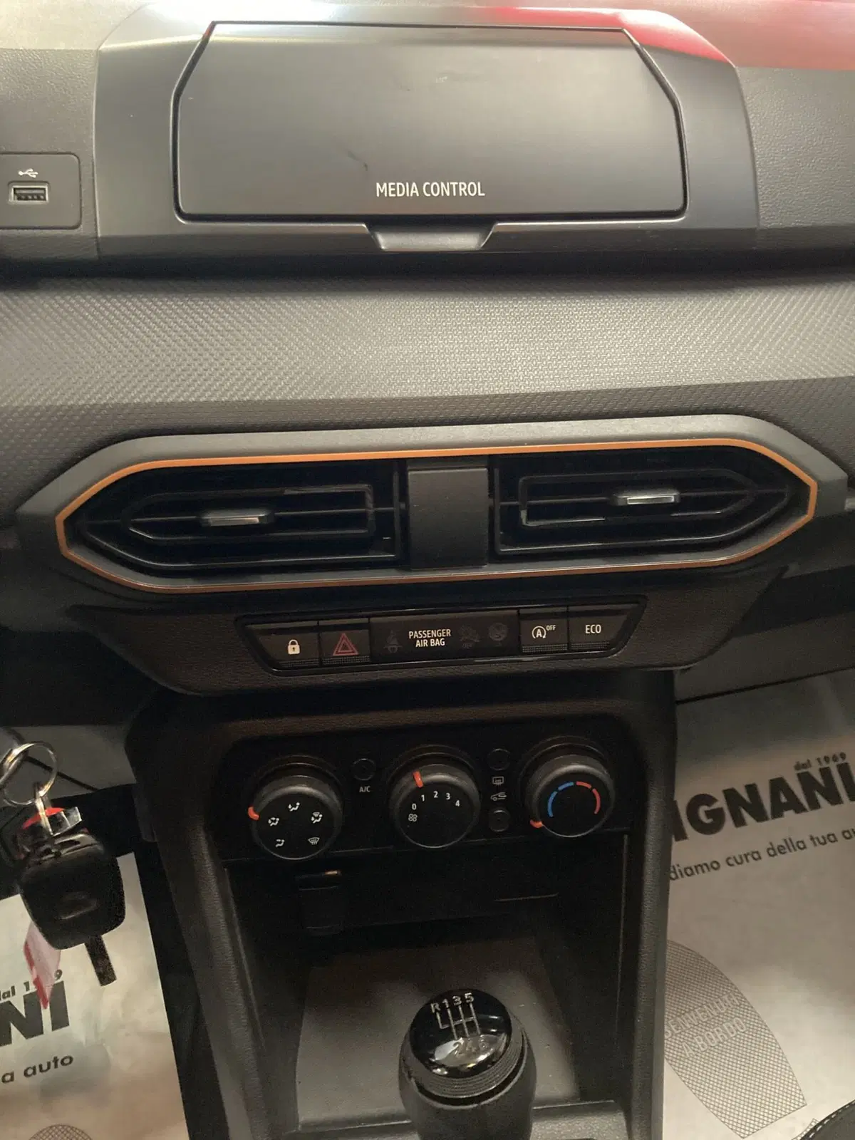 Dacia Sandero usata a Pavia (10)