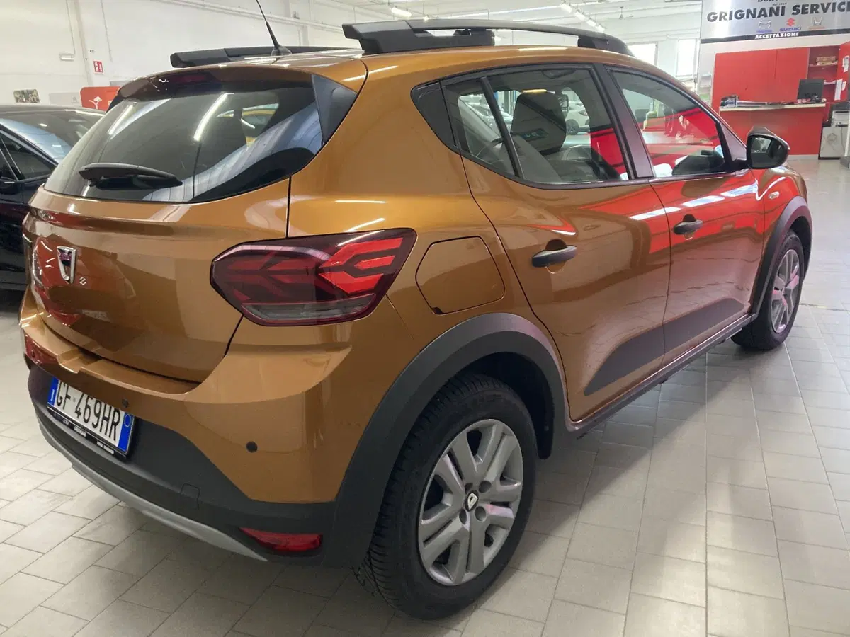 Dacia Sandero usata a Pavia (3)