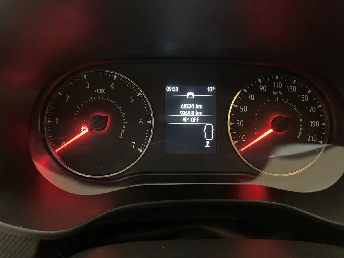 Dacia Sandero usata a Pavia (9)
