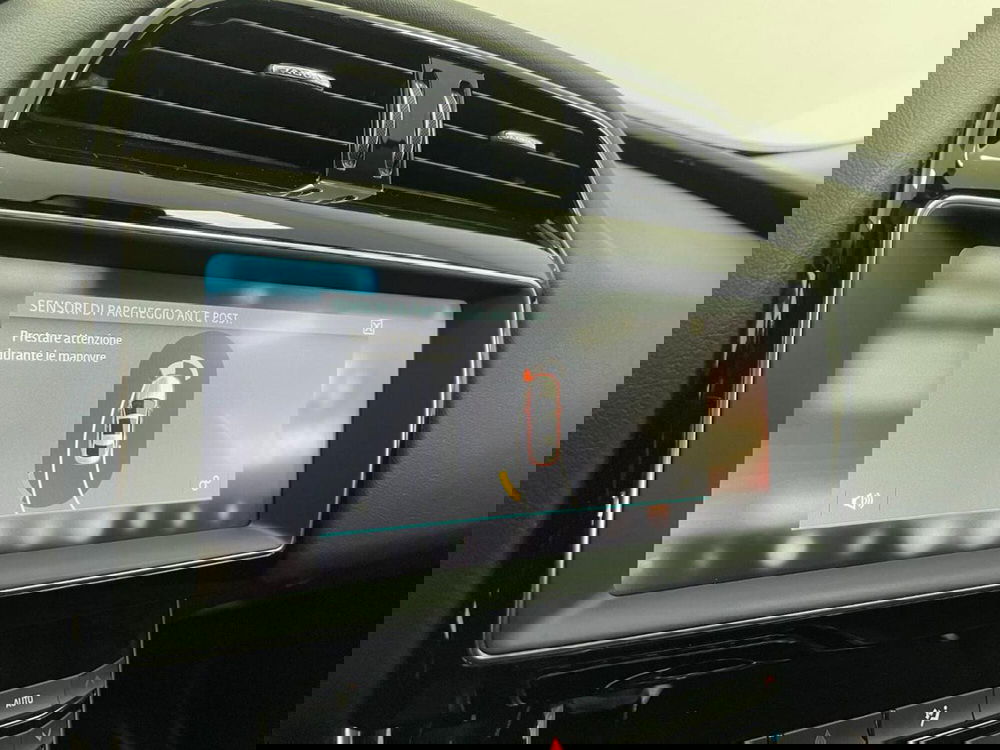 Jaguar XE usata a Como (13)