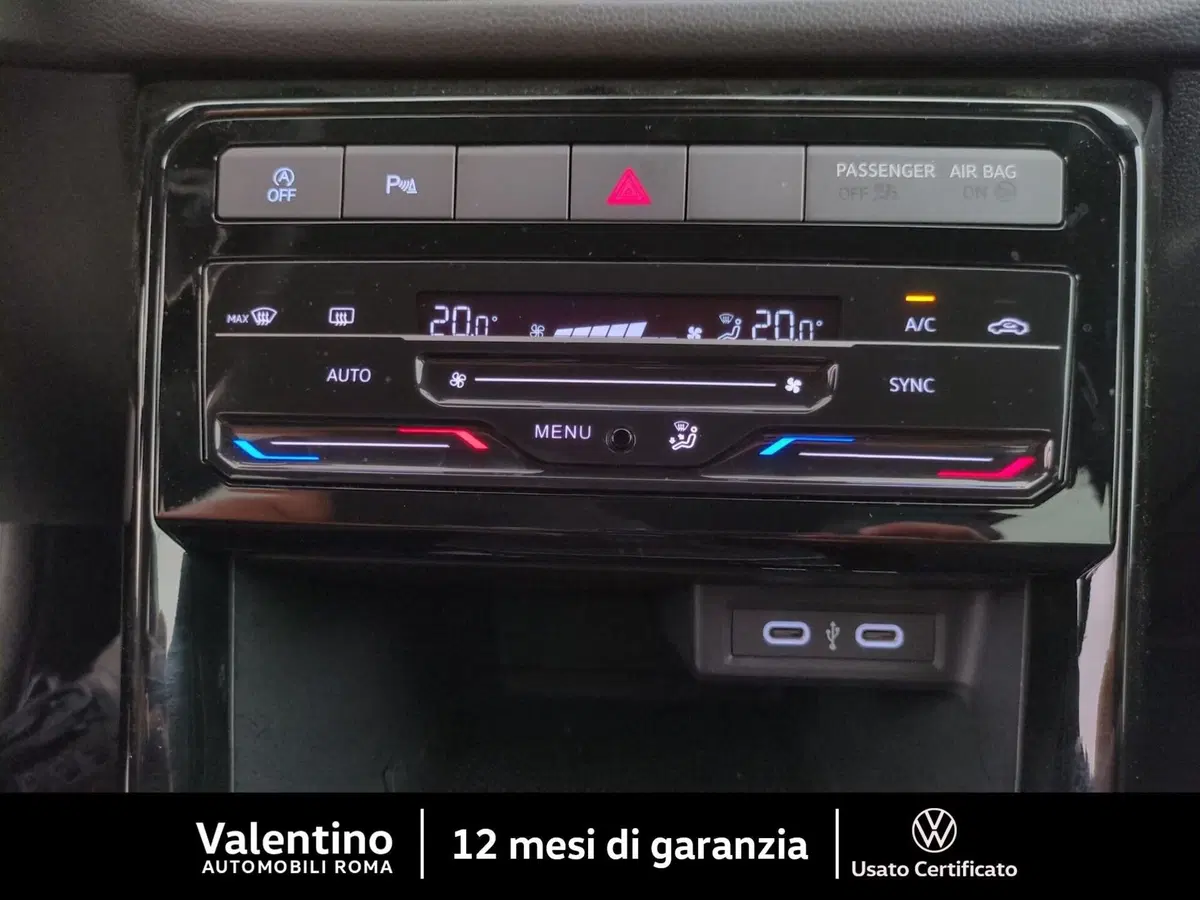 Volkswagen T-Cross usata a Roma (15)