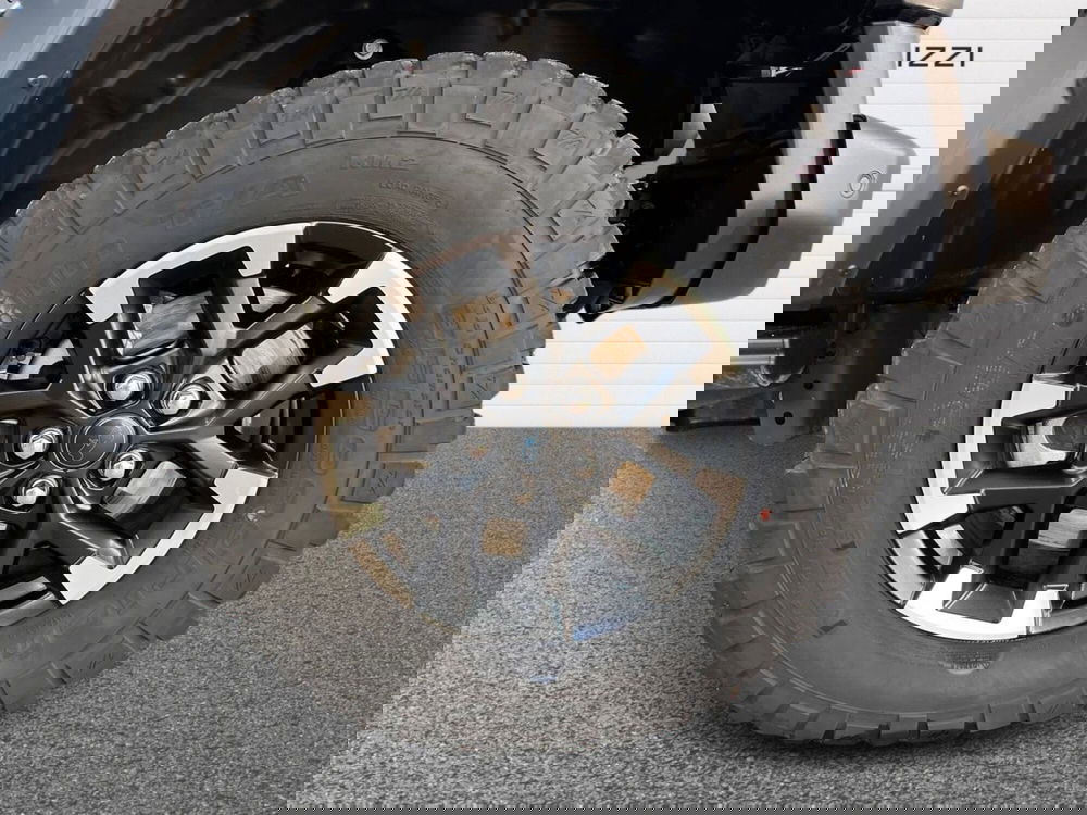 Jeep Wrangler Unlimited usata a Bari (6)