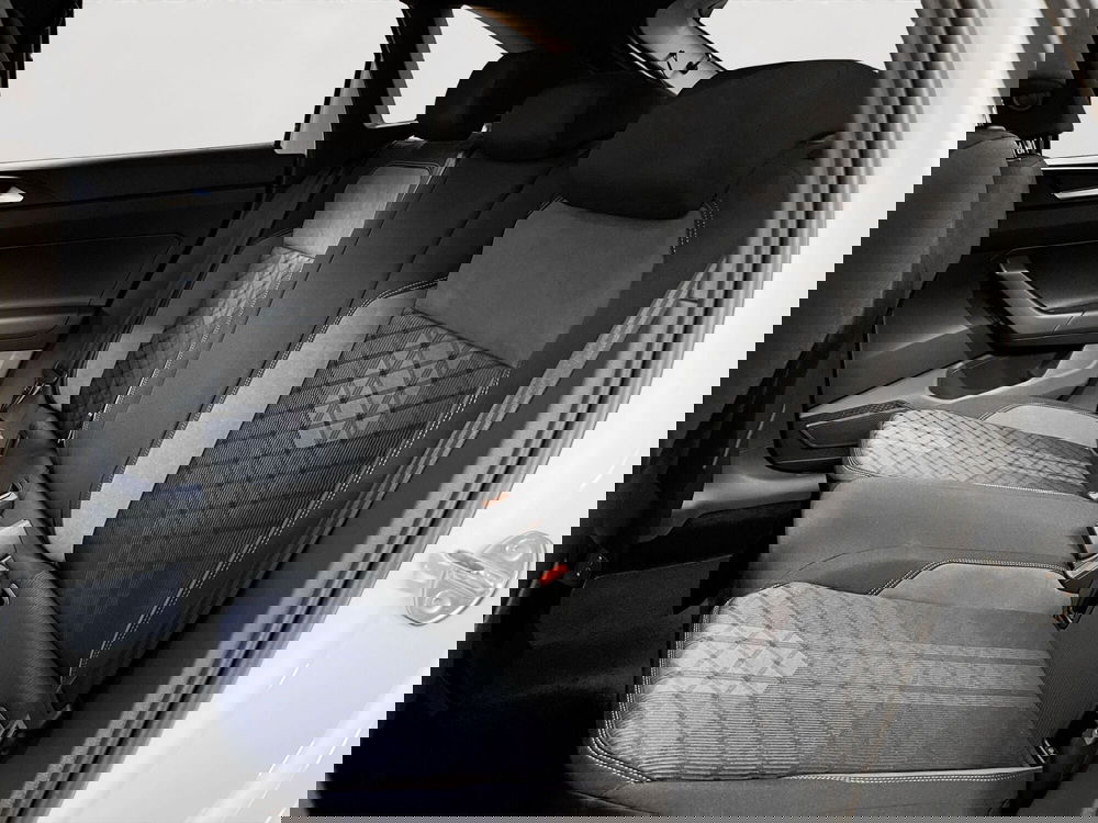 Volkswagen Taigo nuova a Padova (8)