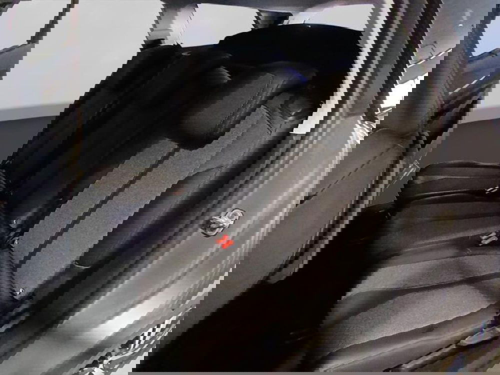 Peugeot 5008 usata a Genova (10)