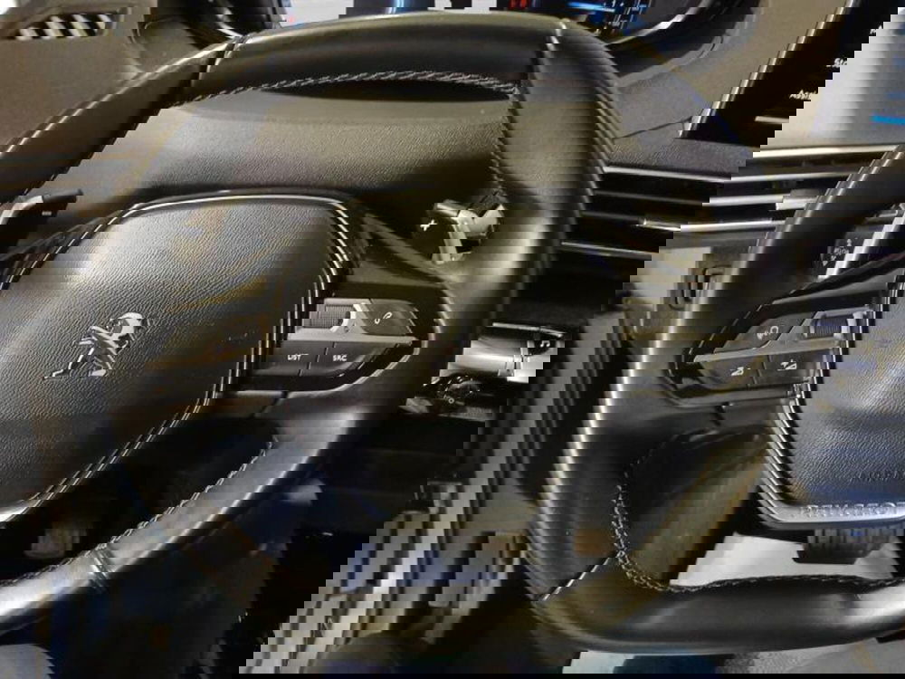 Peugeot 5008 usata a Genova (14)