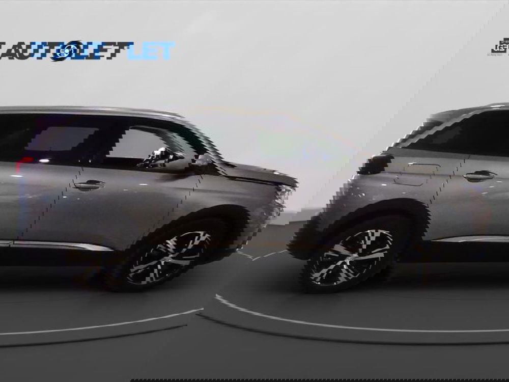 Peugeot 5008 usata a Genova (4)