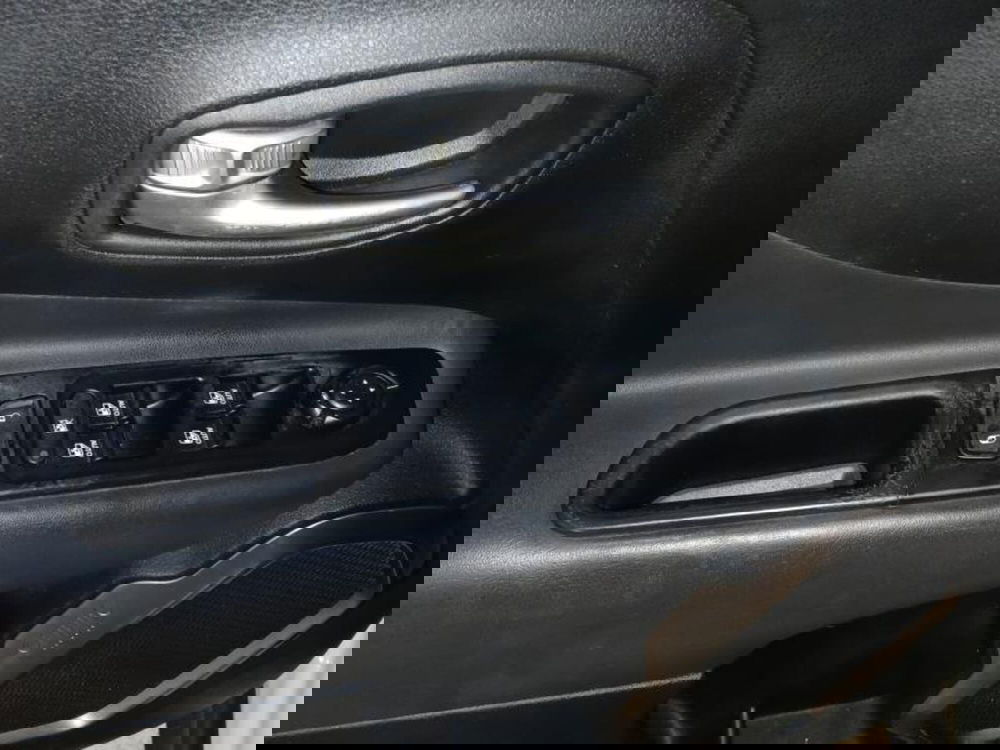 Jeep Renegade usata a Genova (12)