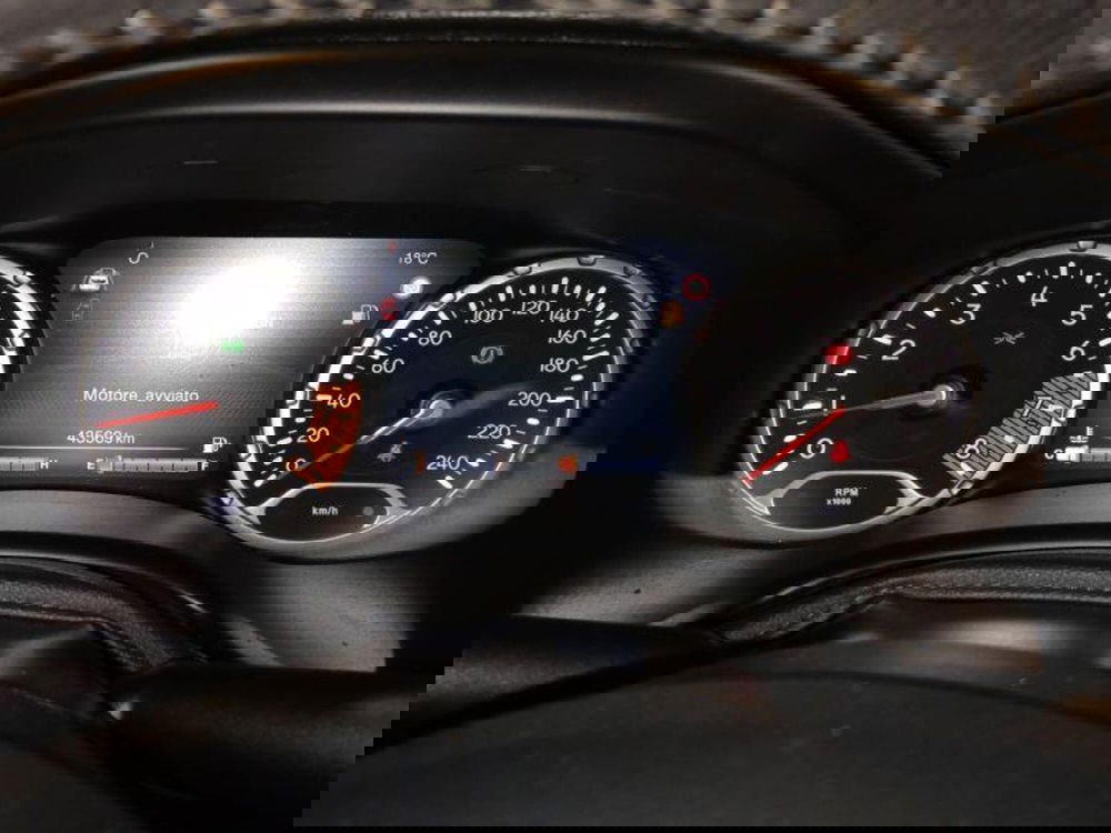 Jeep Renegade usata a Genova (13)