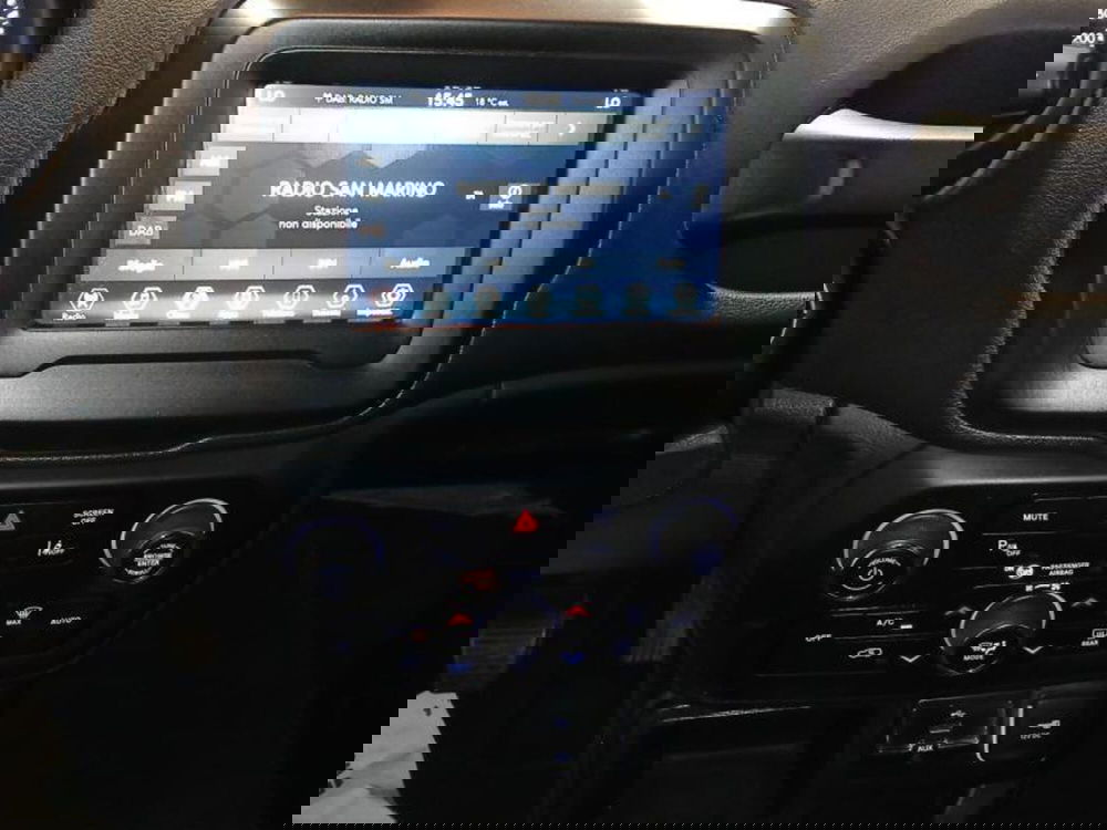 Jeep Renegade usata a Genova (15)