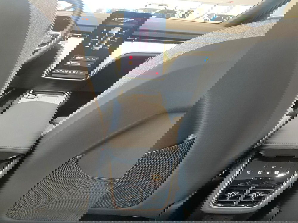 Volvo EX90 nuova a Como (12)