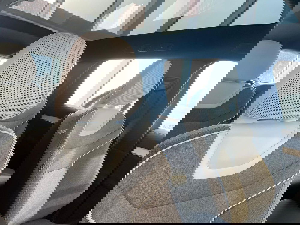 Volvo EX90 nuova a Como (13)