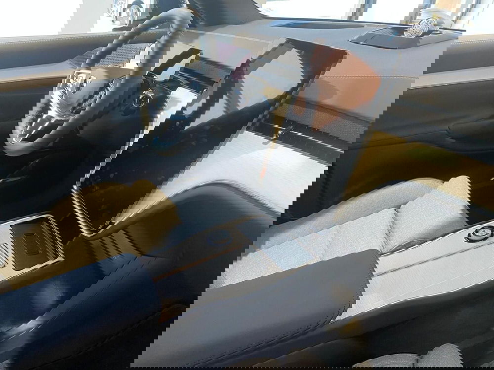 Volvo EX90 nuova a Como (9)