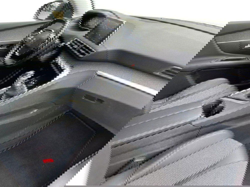 Peugeot 3008 usata a Macerata (12)