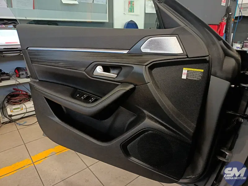 Peugeot 508 SW usata a Firenze (18)
