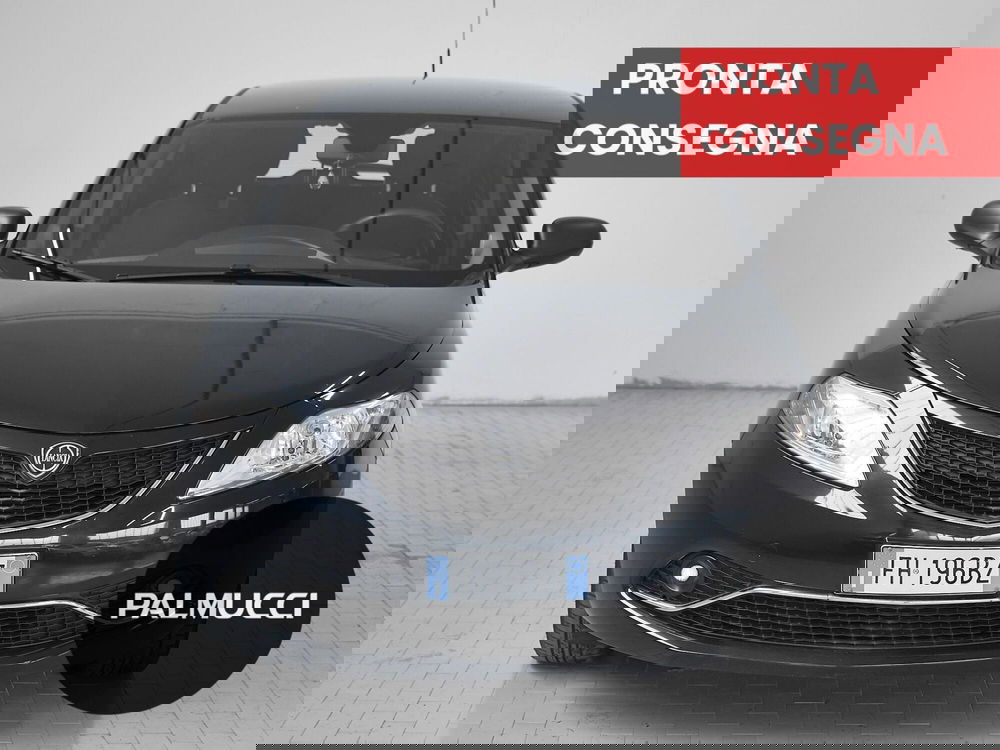 Lancia Ypsilon usata a Prato (2)