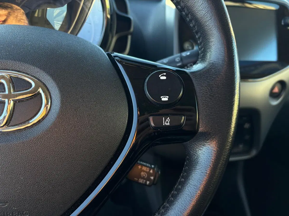 Toyota Aygo usata a Vercelli (10)