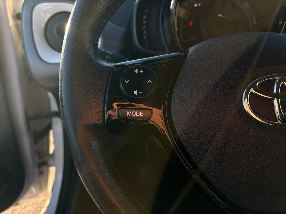 Toyota Aygo usata a Vercelli (11)