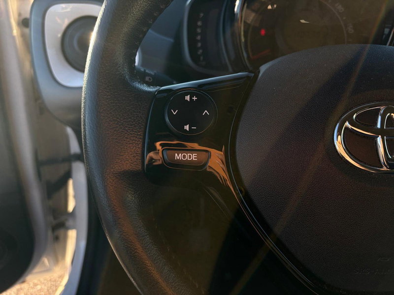 Toyota Aygo usata a Vercelli (11)