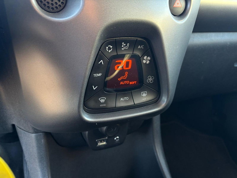 Toyota Aygo usata a Vercelli (8)