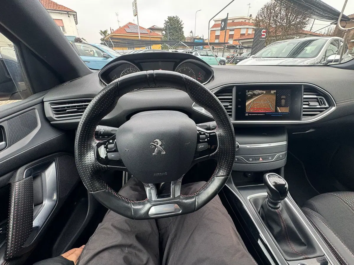 Peugeot 308 usata a Pavia (12)