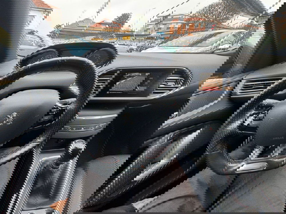 Peugeot 308 usata a Pavia (12)