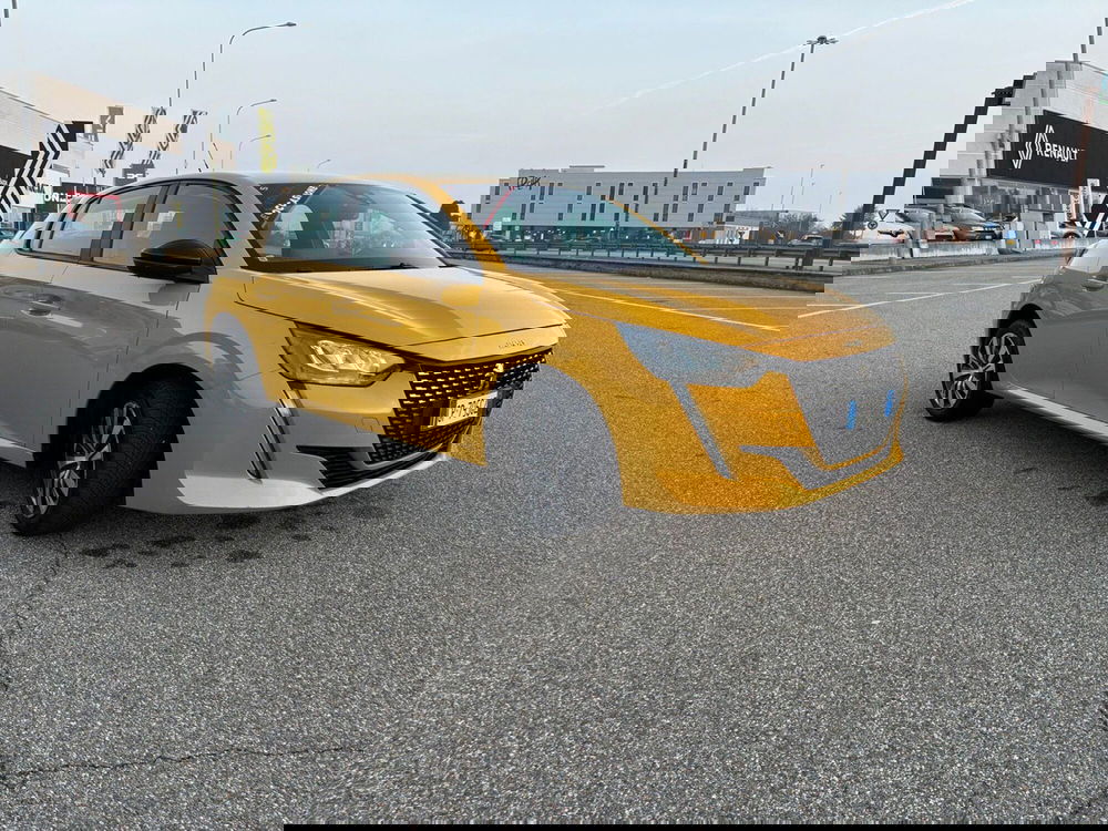 Peugeot 208 usata a Vercelli (8)