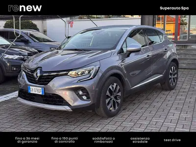 Renault Captur Mild Hybrid 140 CV Techno del 2023 usata a Vigevano