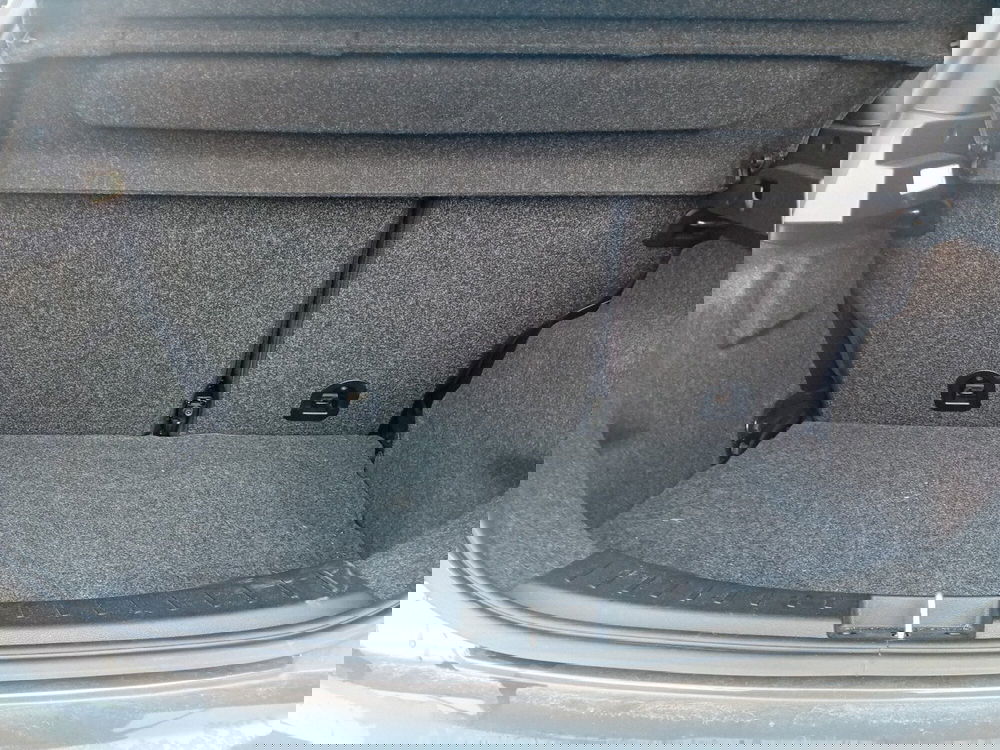 Lancia Ypsilon usata a Pordenone (10)