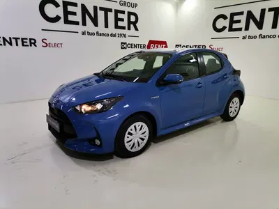 Toyota Yaris 1.5 Hybrid 5 porte Energy del 2021 usata a Montecorvino Pugliano