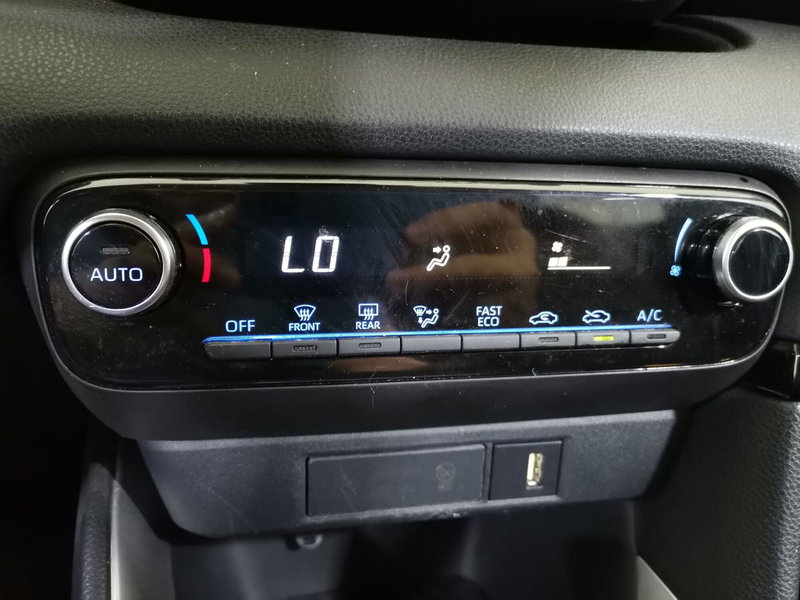 Toyota Yaris usata a Salerno (14)