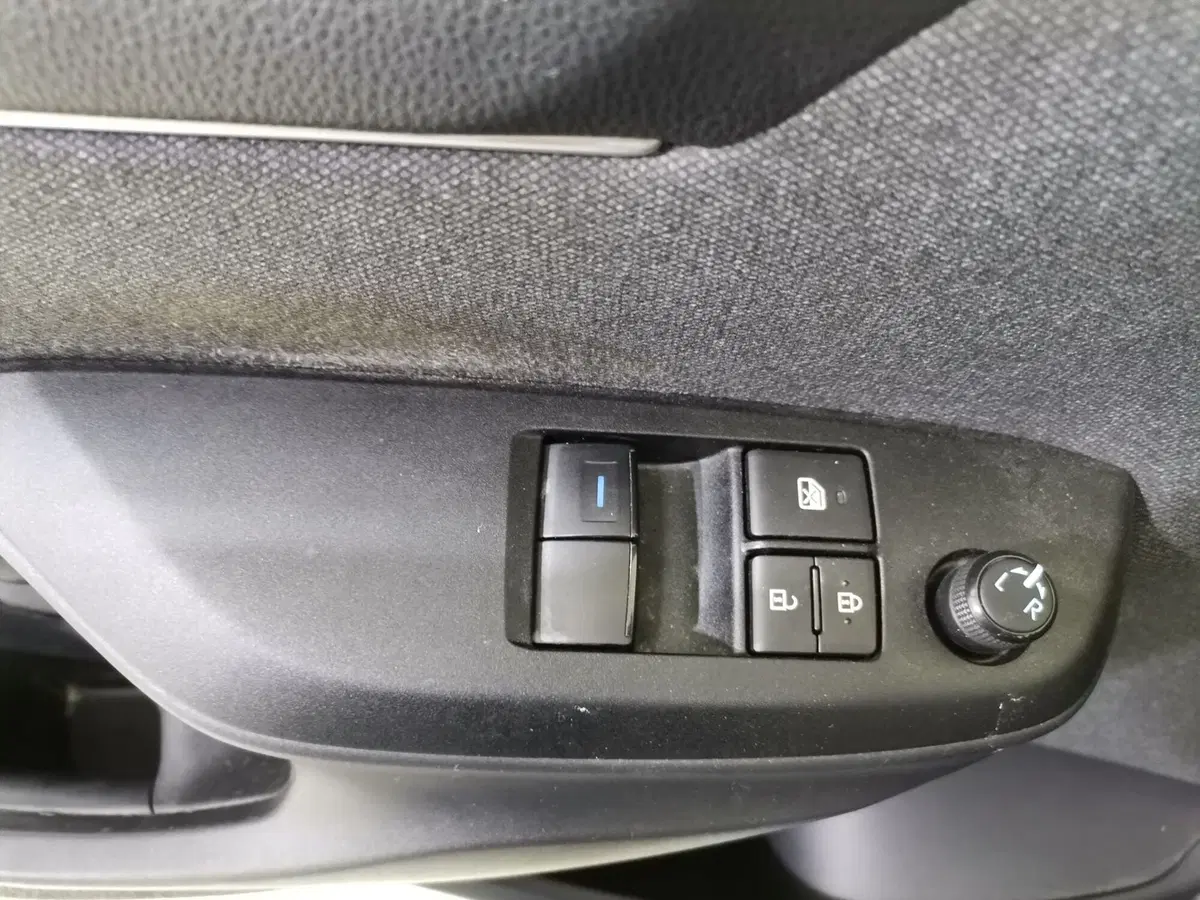 Toyota Yaris usata a Salerno (17)