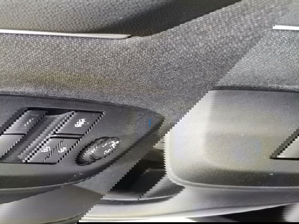 Toyota Yaris usata a Salerno (17)