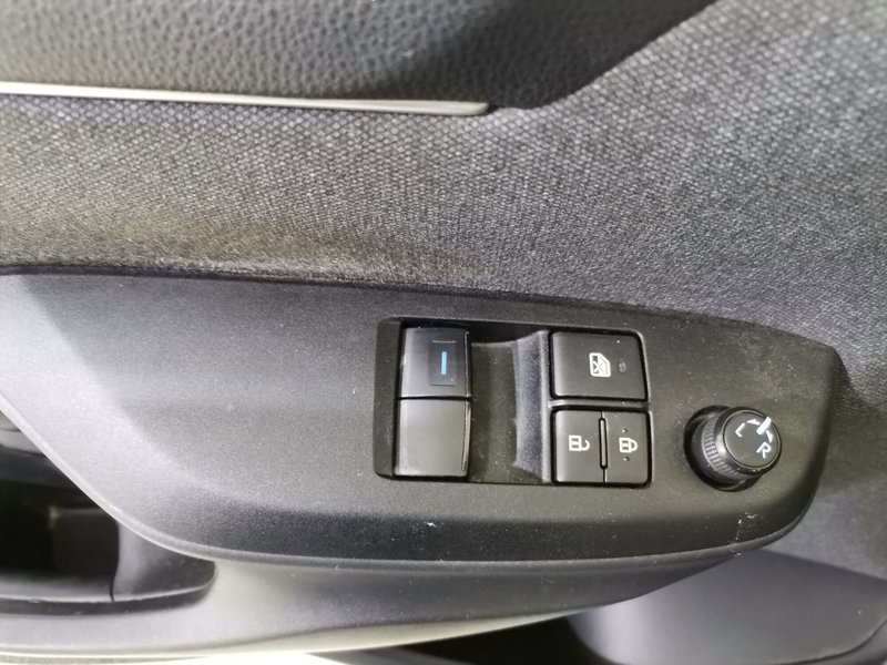 Toyota Yaris usata a Salerno (17)