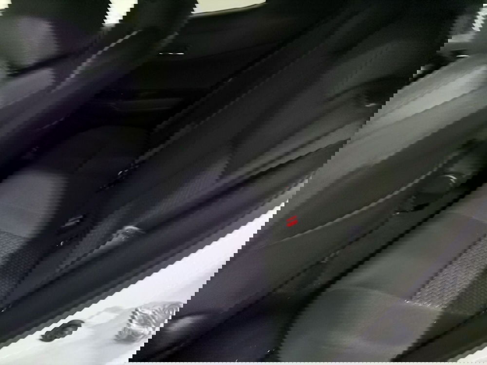 Toyota Toyota C-HR nuova a Salerno (10)