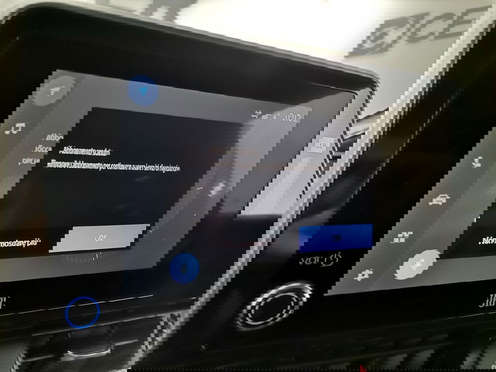 Toyota Toyota C-HR nuova a Salerno (12)