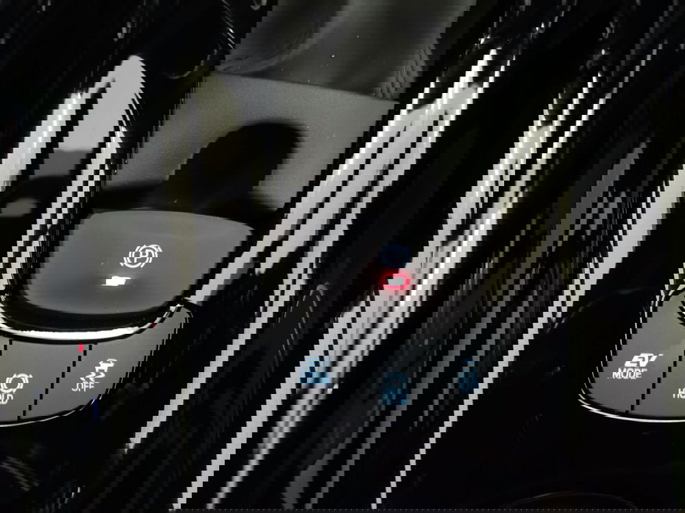 Toyota Toyota C-HR nuova a Salerno (19)