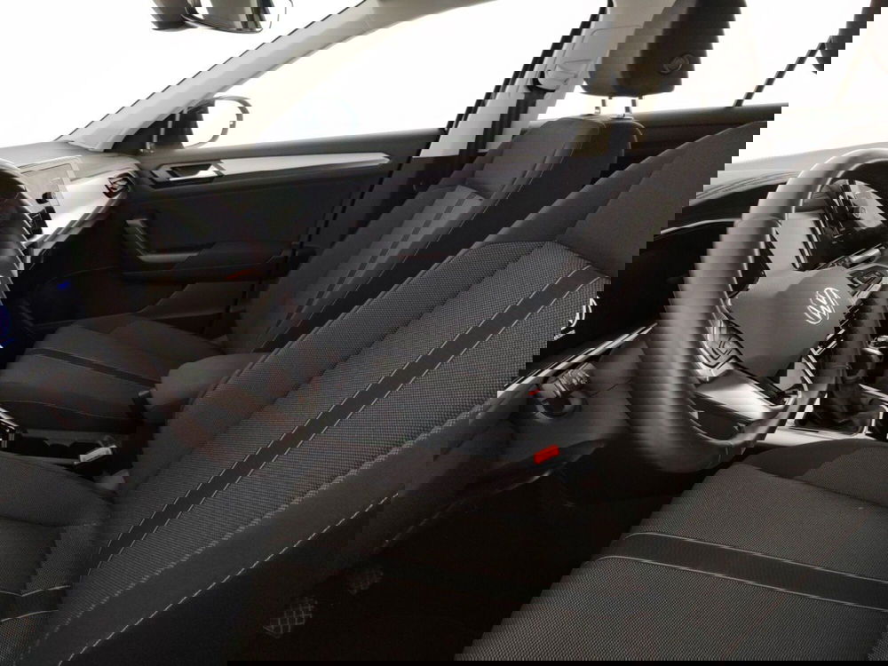 Volkswagen T-Roc usata a Massa-Carrara (7)
