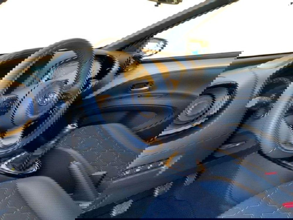 Toyota Aygo X usata a Perugia (7)