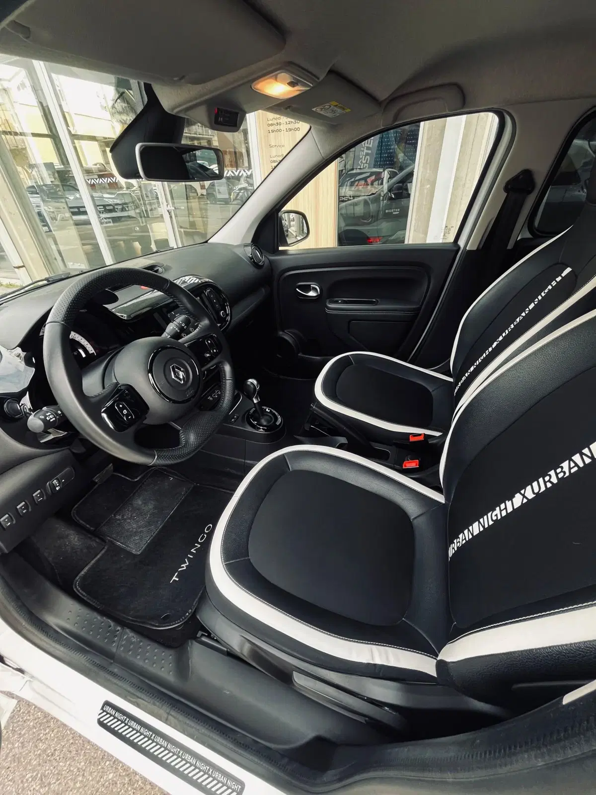 Renault Twingo usata a Rimini (9)