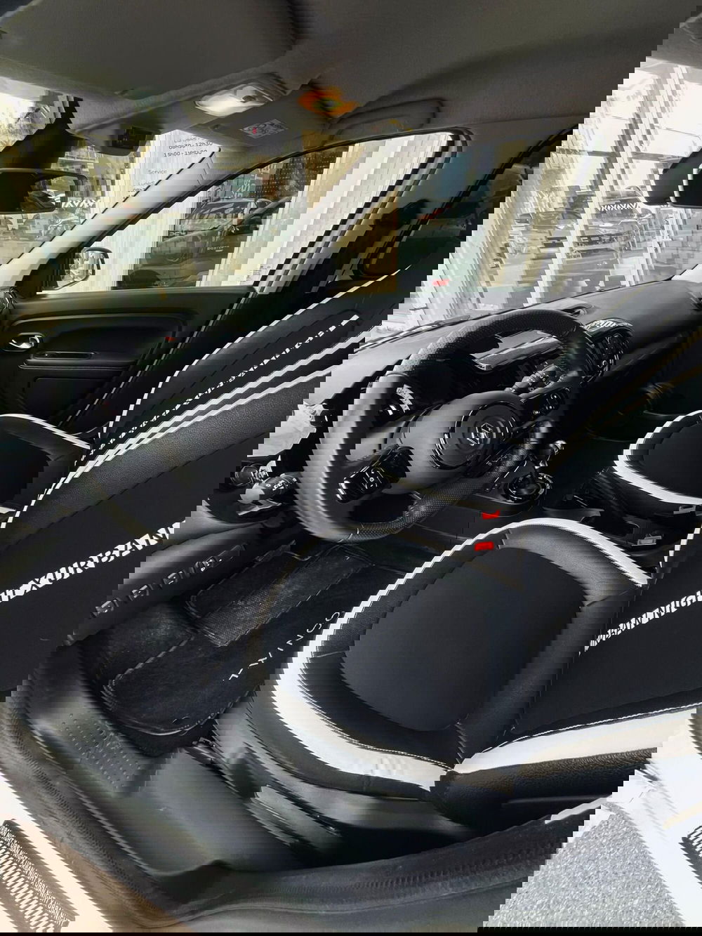 Renault Twingo usata a Rimini (9)