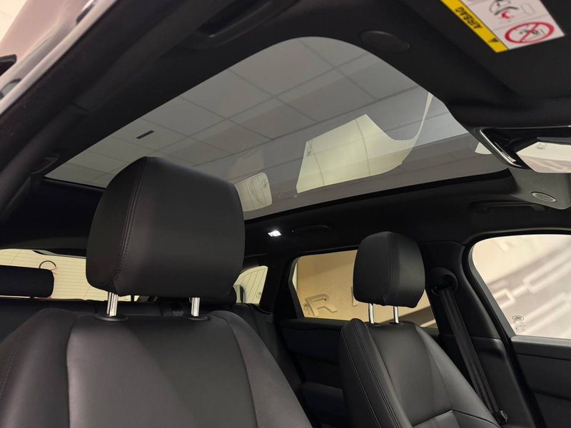 Land Rover Range Rover Velar usata a Savona (11)