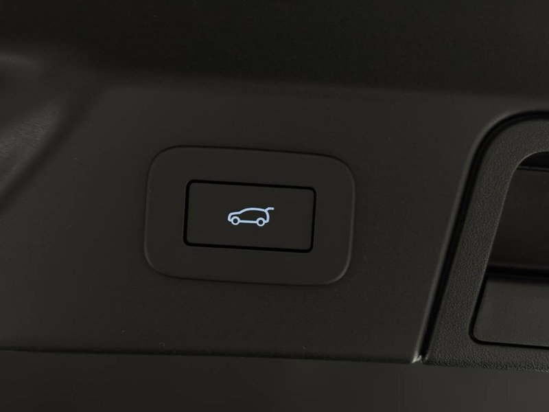 Land Rover Range Rover Velar usata a Savona (16)