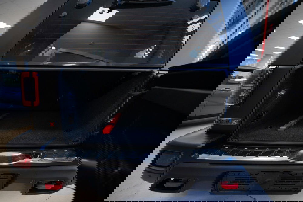 ICH-X K2 nuova a Torino (9)