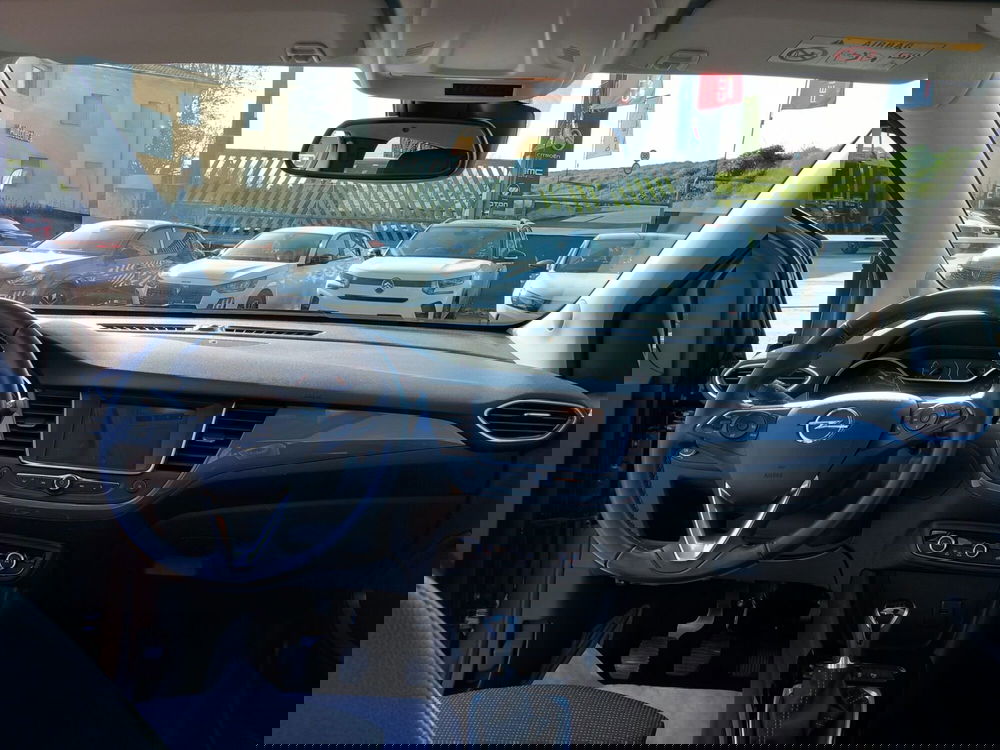 Opel Crossland usata a Lucca (14)