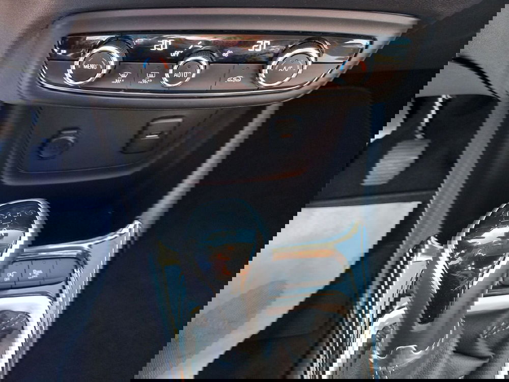 Opel Crossland usata a Lucca (18)