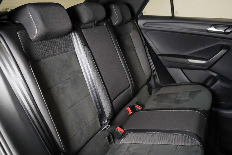 Volkswagen T-Roc usata a Varese (14)
