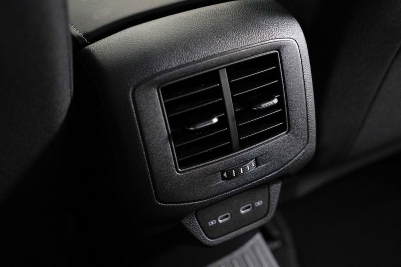 Volkswagen T-Roc usata a Varese (15)