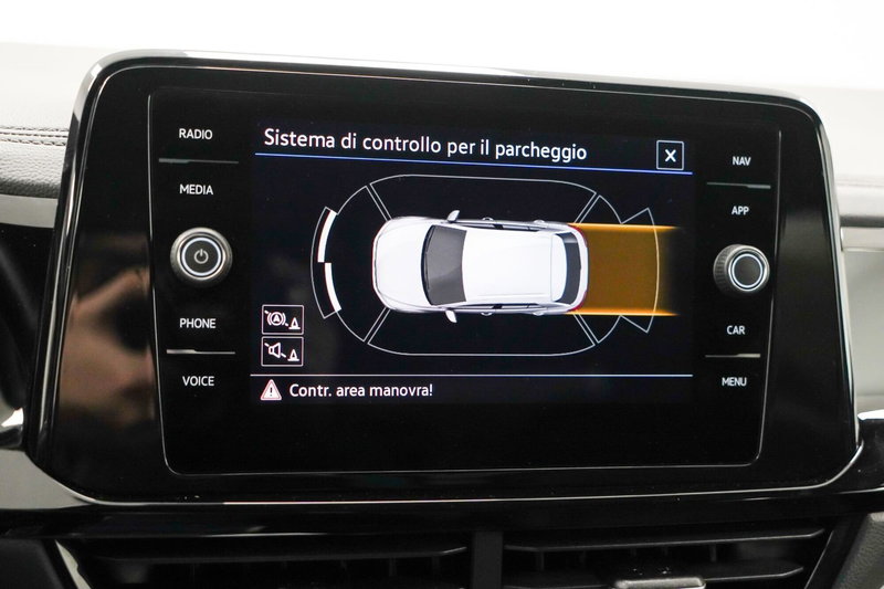 Volkswagen T-Roc usata a Varese (17)
